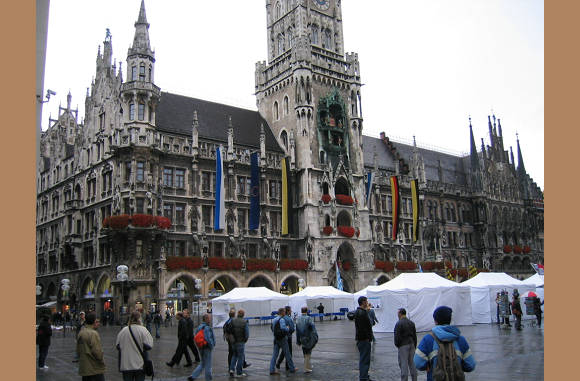 The New Rathaus (City Administration Building)